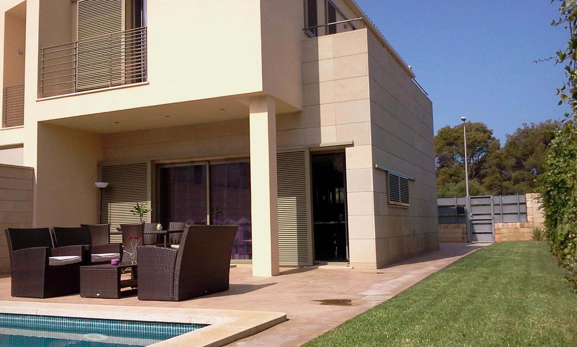 Astur - Moderno Con Piscina