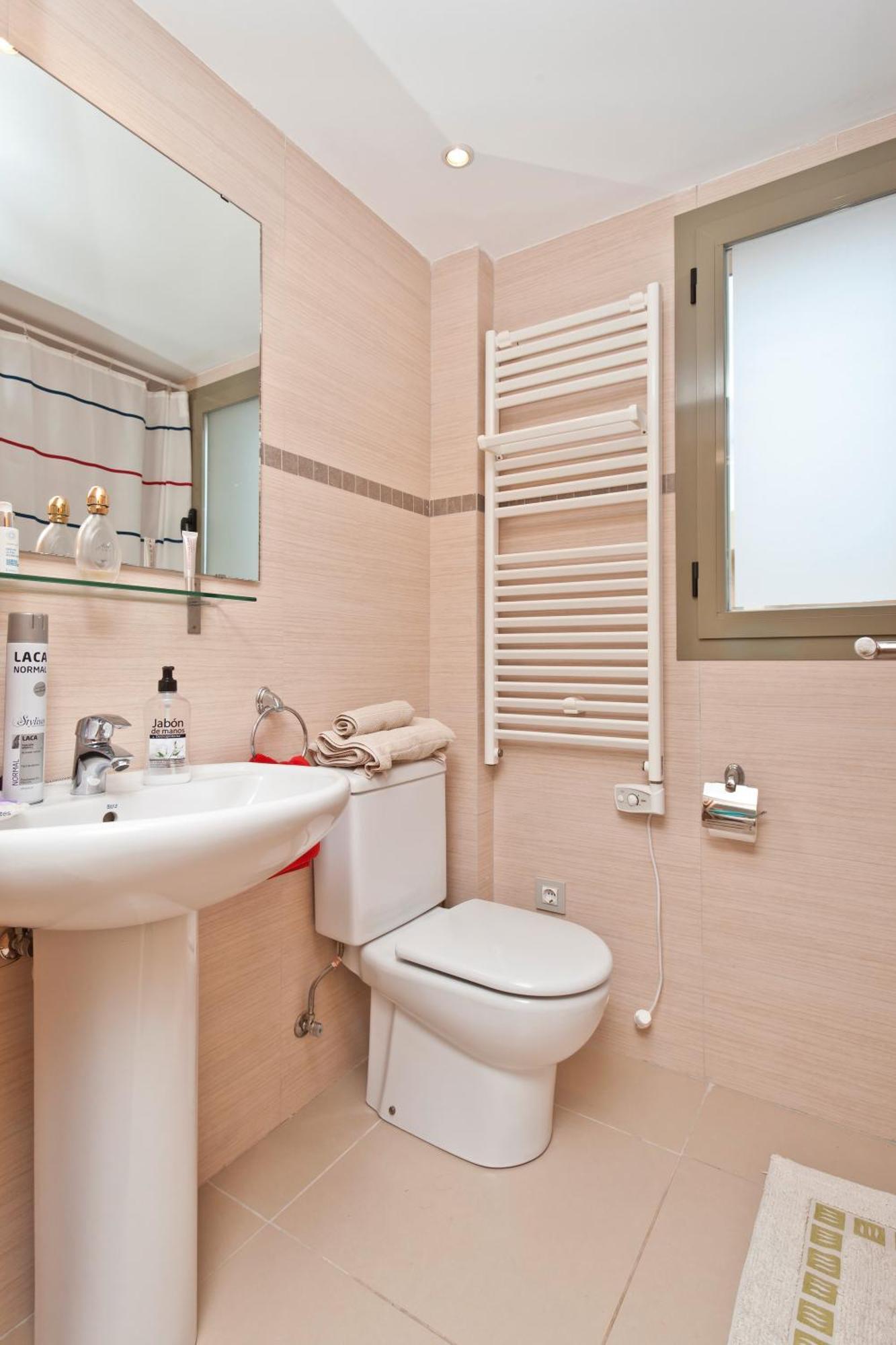 Astur - Moderno Con Piscina